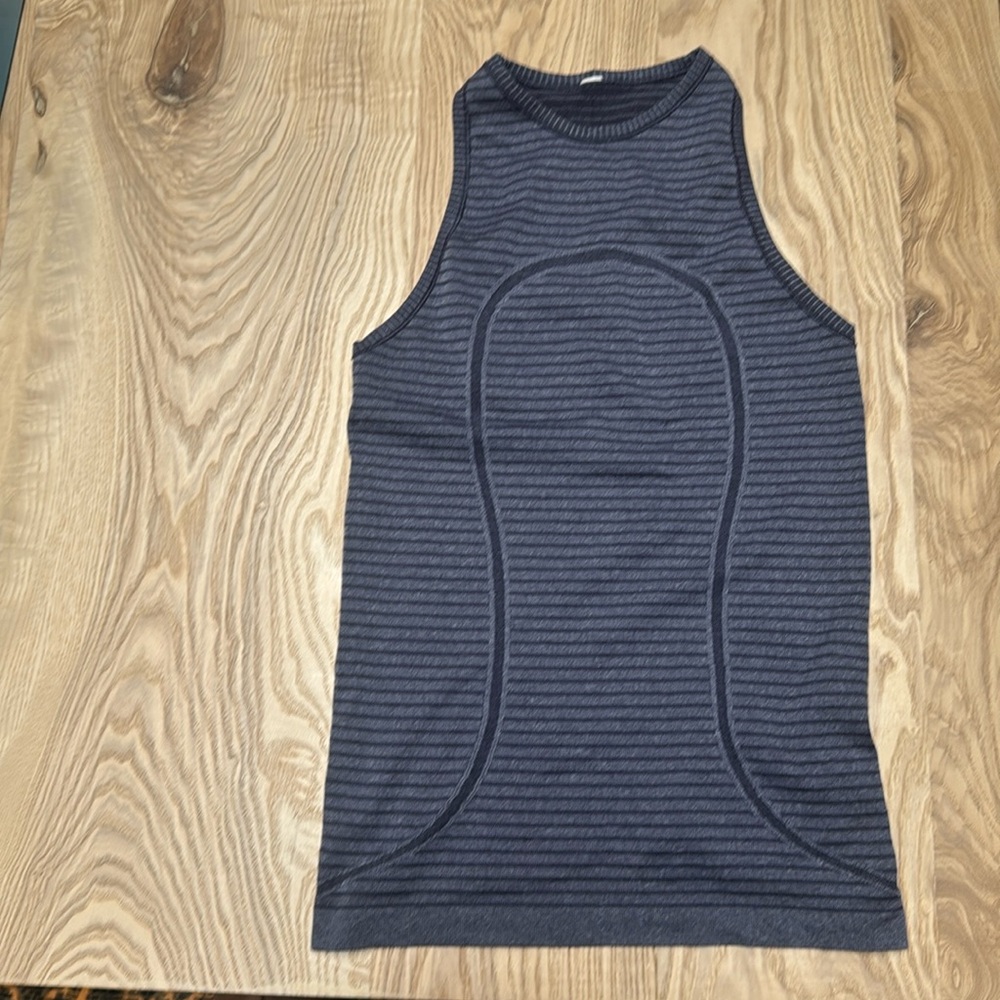 Sale🔥🔥🔥Rarely worn!
Still in great quality.